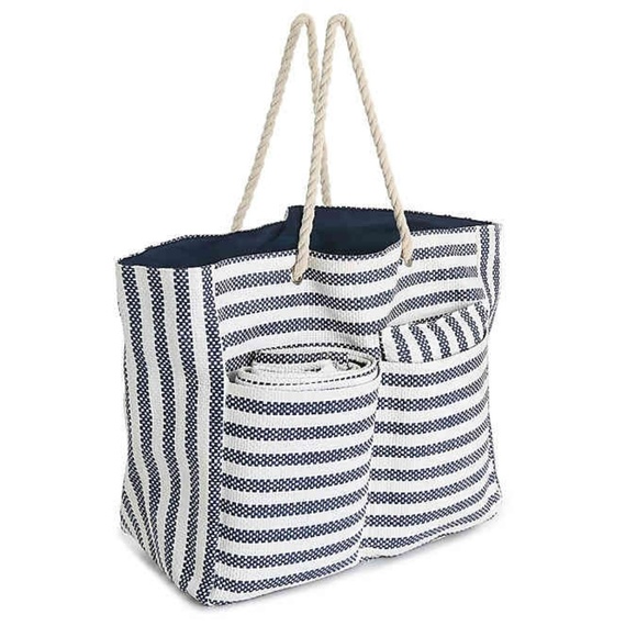 Dsw beach tote with mat and pillow - Picture 4 of 6